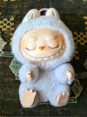 Pre-loved Pop Mart Labubu Have a Seat Vinyl Plush Pendant in ZiZi